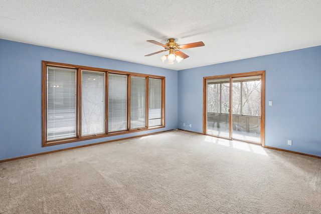 2062 Hickory Trail, Pella, IA 50219