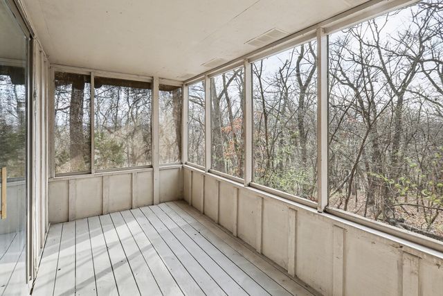 2062 Hickory Trail, Pella, IA 50219