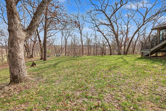 2062 Hickory Trail, Pella, IA 50219