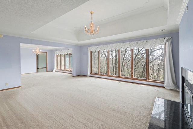 2062 Hickory Trail, Pella, IA 50219