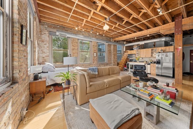 525 N Halsted Street 215, Chicago, IL 60642