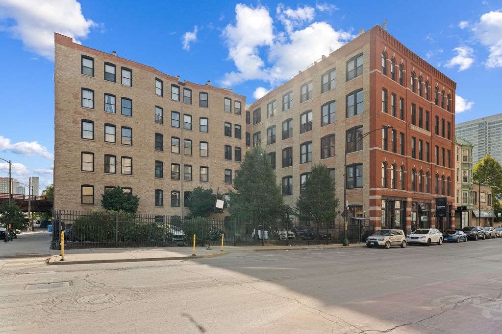 525 N Halsted Street 215, Chicago, IL 60642