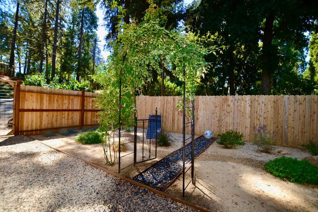 14997 Echo Ridge Dr, Nevada City, CA 95959