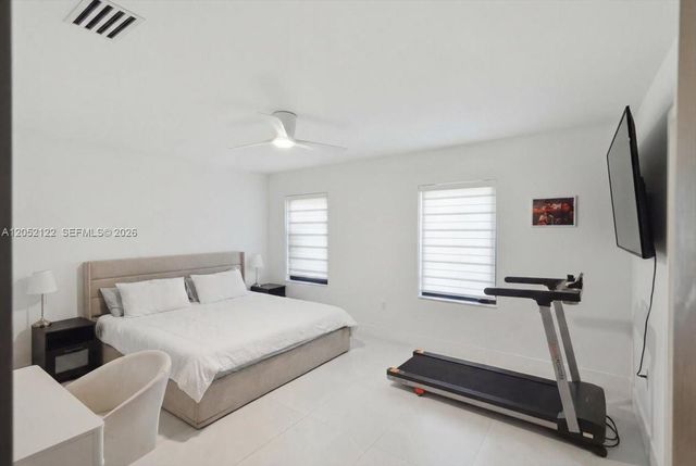 3321 NE 170th Street 3321, North Miami Beach, FL 33160