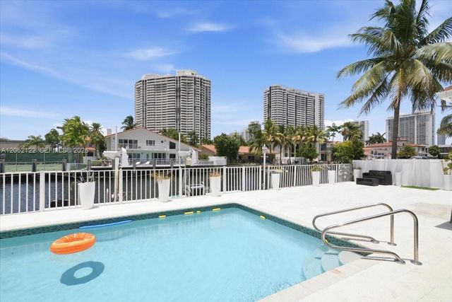 3321 NE 170th Street 3321, North Miami Beach, FL 33160