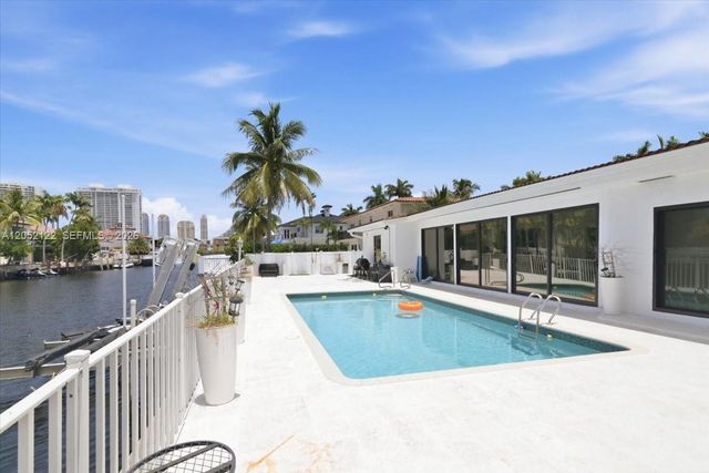 3321 NE 170th Street 3321, North Miami Beach, FL 33160