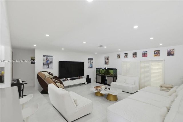 3321 NE 170th Street 3321, North Miami Beach, FL 33160