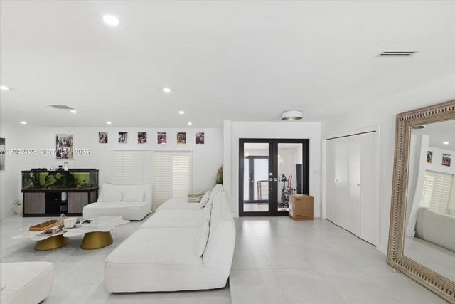3321 NE 170th Street 3321, North Miami Beach, FL 33160