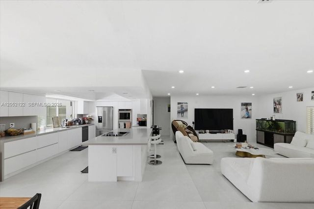 3321 NE 170th Street 3321, North Miami Beach, FL 33160