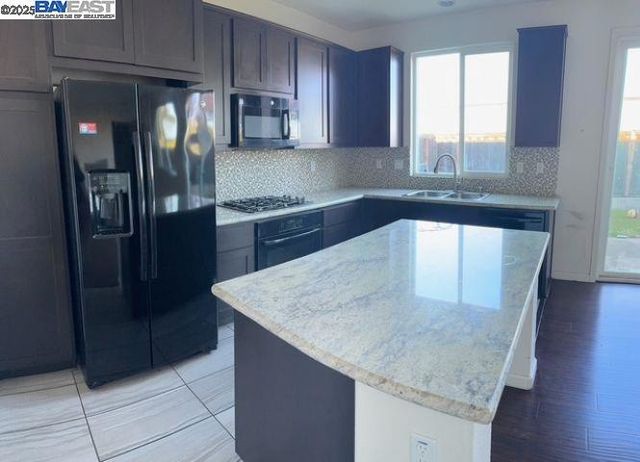 2746 Gracie Pl, Fairfield, CA 94533