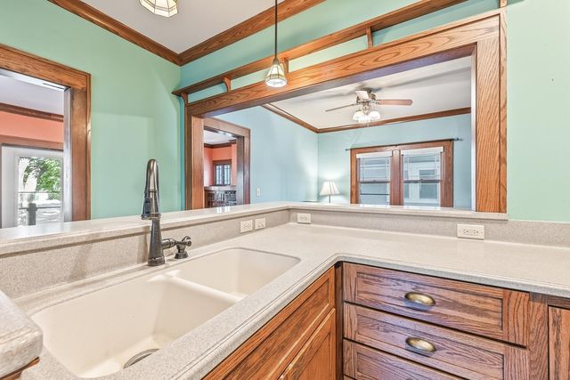 242 S Volutsia Ave, Wichita, KS 67211