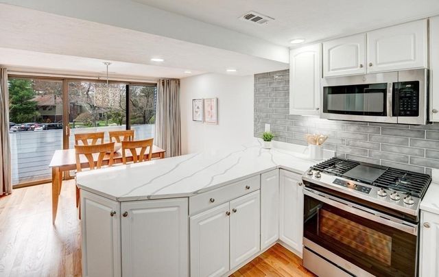 425 Great Elm Way 425, Acton, MA 01718