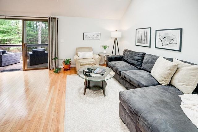 425 Great Elm Way 425, Acton, MA 01718