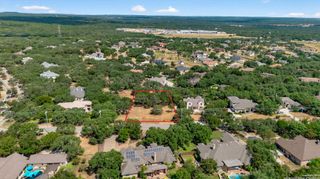 9041 Schoenthal Rd, Garden Ridge, TX 78266