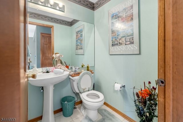 30 Davey Dr, West Orange Twp., NJ 07052