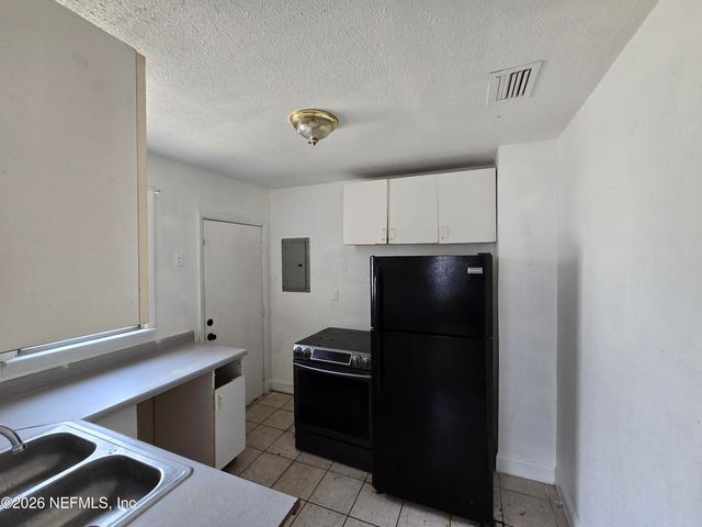 639 W 46TH Street, Jacksonville, FL 32208