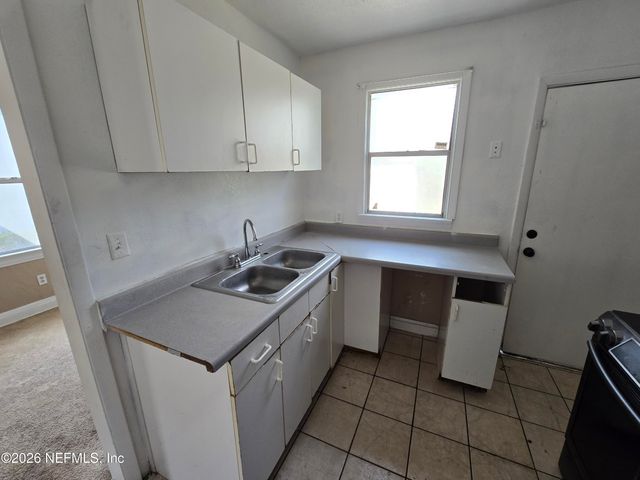 639 W 46TH Street, Jacksonville, FL 32208