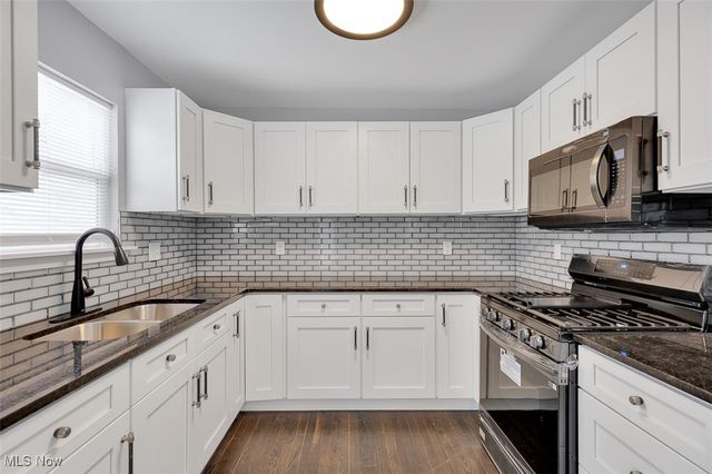 1239 E 168th Street, Cleveland, OH 44110