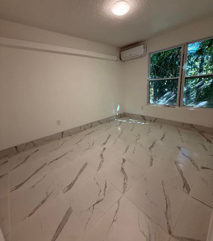 1652 Madison Street 6, Hollywood, FL 33020
