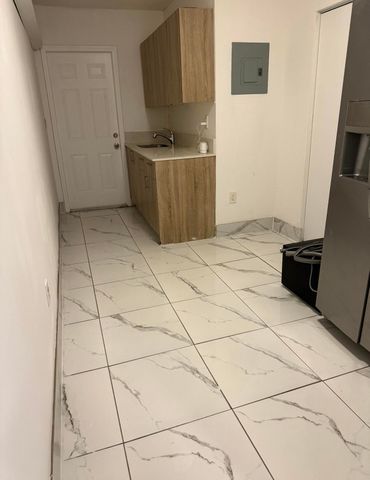 1652 Madison Street 6, Hollywood, FL 33020