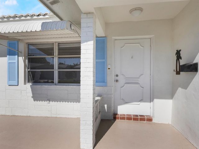 1315 SW 20th Street, Boynton Beach, FL 33426