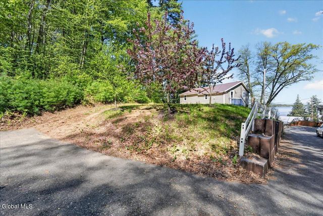 4 Aft Court, Stillwater, NY 12866