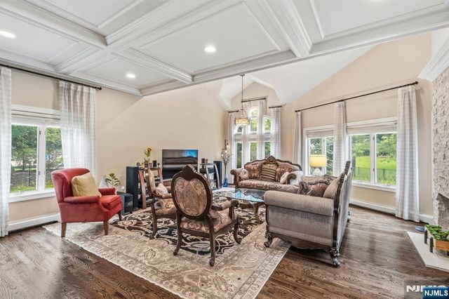 74 Sherwood Road, Norwood, NJ 07648