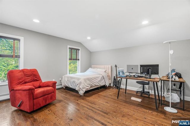 74 Sherwood Road, Norwood, NJ 07648