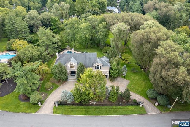 74 Sherwood Road, Norwood, NJ 07648