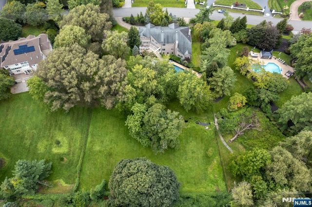 74 Sherwood Road, Norwood, NJ 07648
