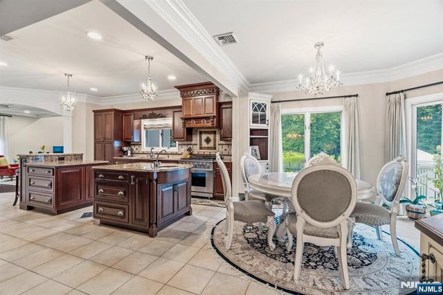 74 Sherwood Road, Norwood, NJ 07648
