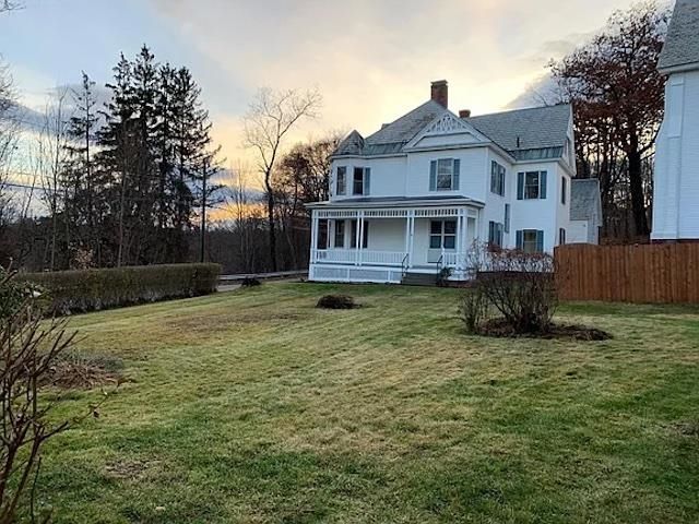 12 Prospect Street, Hinsdale, NH 03451