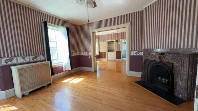 12 Prospect Street, Hinsdale, NH 03451