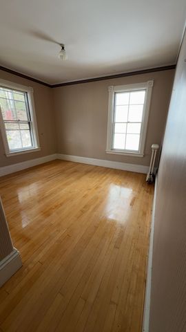 12 Prospect Street, Hinsdale, NH 03451