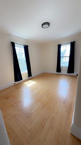 12 Prospect Street, Hinsdale, NH 03451