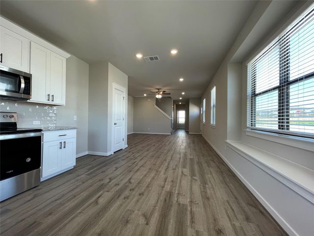 441 Fieldwood DR D, Buda, TX 78610