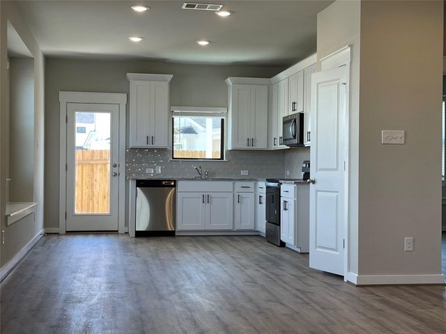 441 Fieldwood DR D, Buda, TX 78610