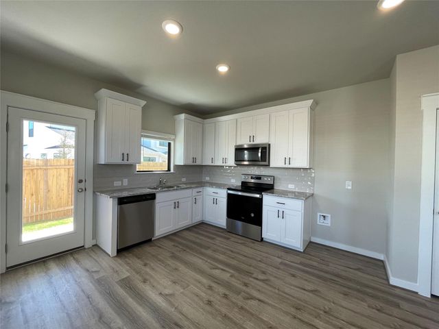 441 Fieldwood DR D, Buda, TX 78610