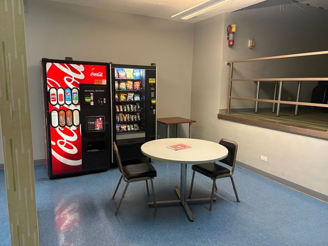 6301 N Sheridan Road 9M, Chicago, IL 60660