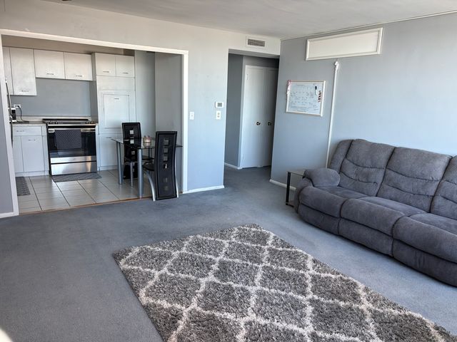 6301 N Sheridan Road 9M, Chicago, IL 60660