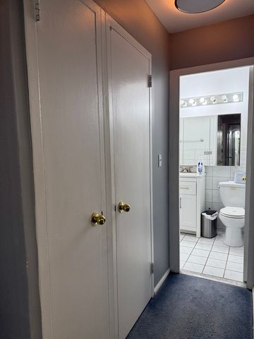 6301 N Sheridan Road 9M, Chicago, IL 60660