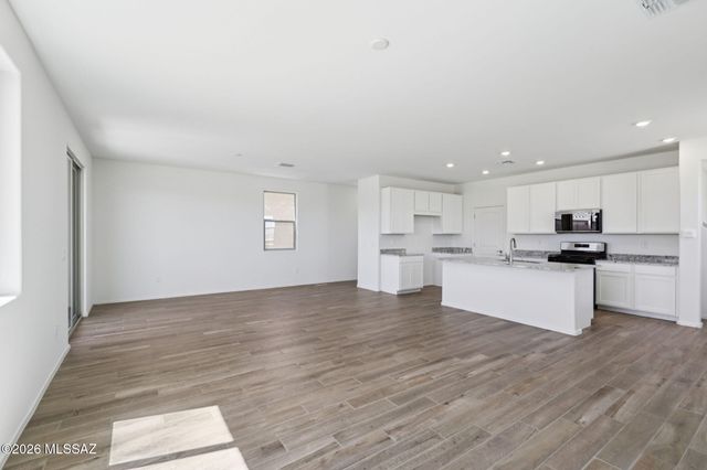 937 W Calle Cuarzo, Sahuarita, AZ 85629