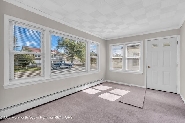 408 Newport Avenue, Ocean Gate, NJ 08740