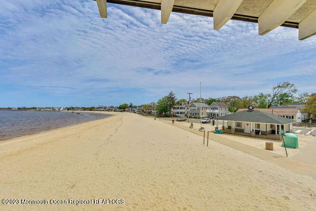 408 Newport Avenue, Ocean Gate, NJ 08740
