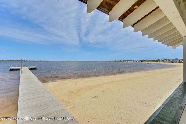 408 Newport Avenue, Ocean Gate, NJ 08740