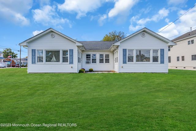 408 Newport Avenue, Ocean Gate, NJ 08740