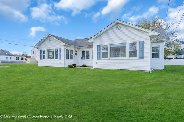 408 Newport Avenue, Ocean Gate, NJ 08740
