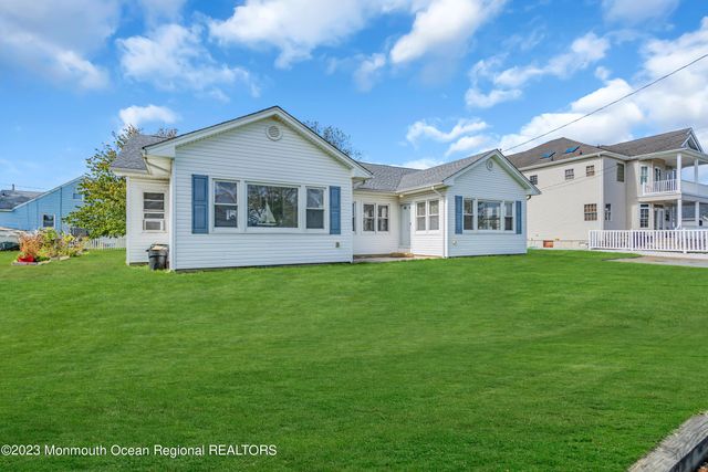 408 Newport Avenue, Ocean Gate, NJ 08740