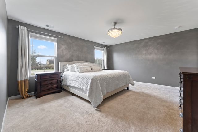 1017 Kessler Drive, Mundelein, IL 60060