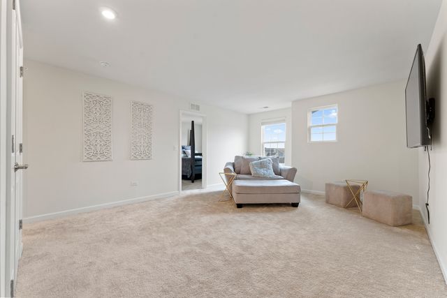 1017 Kessler Drive, Mundelein, IL 60060